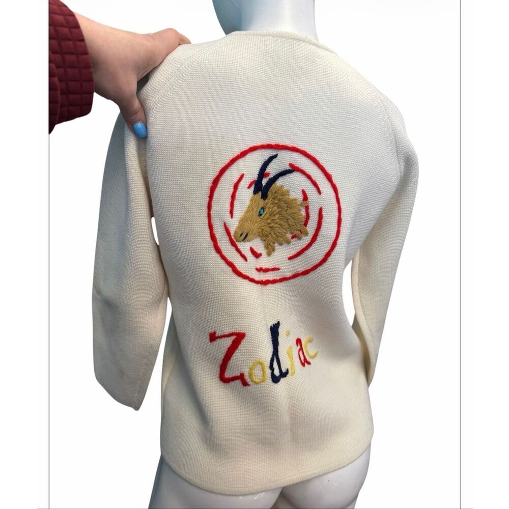 Leroy Knitwear Vintage 60’s Aries Zodiak Embroidered Sweater Women’s Size Small - Picture 6 of 16